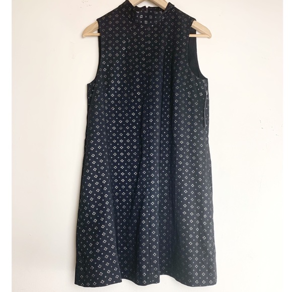 Tahari Dresses & Skirts - NWT Tahari Mock Turtle Neck Sheath Dress
